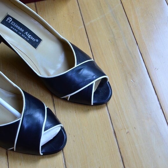 Etienne Aigner Black leather Peep Toe Heels Size 8.5M - Picture 4 of 12